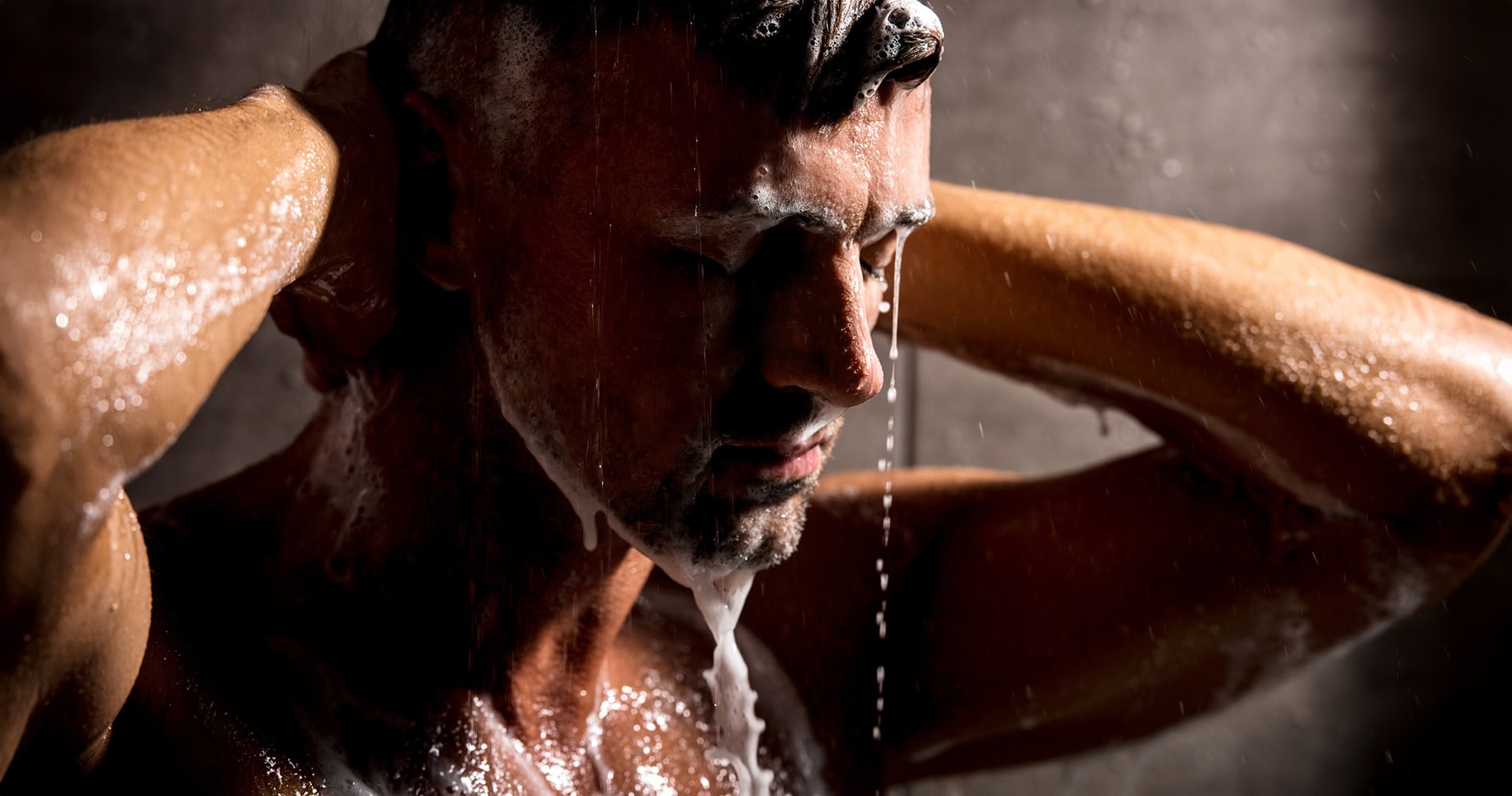Dark Showering Trend