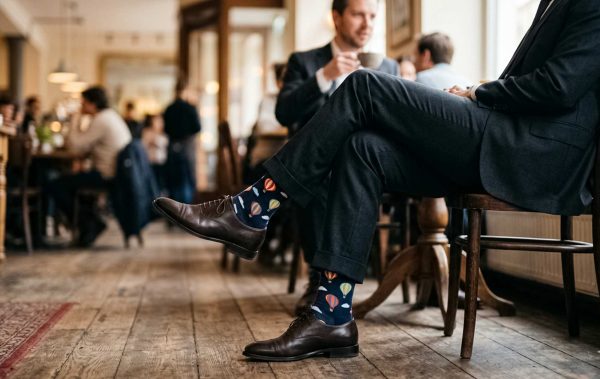 Bunte Socken zum Anzug