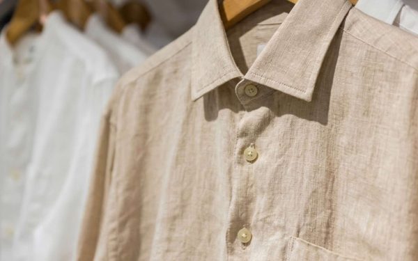 Leinenhemd für Männer im Sommer